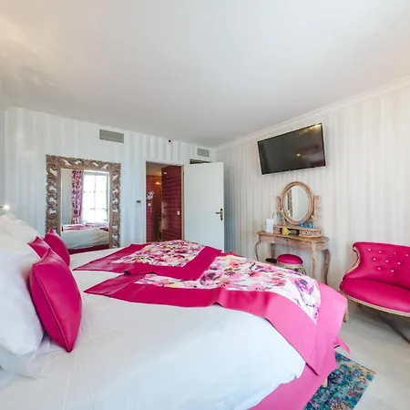 Le Palais D'aglae, De Charme 4* Gordes