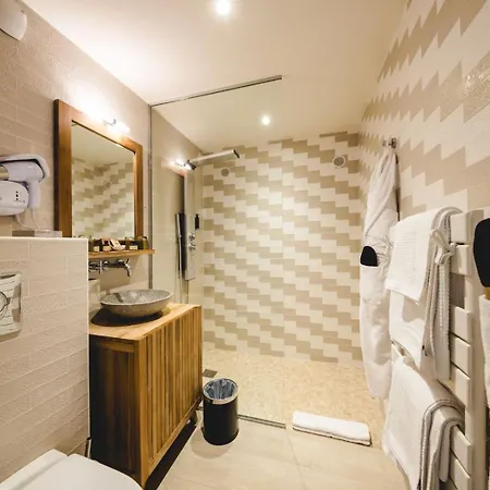 Le Palais D'aglae, De Charme Hotel 4*